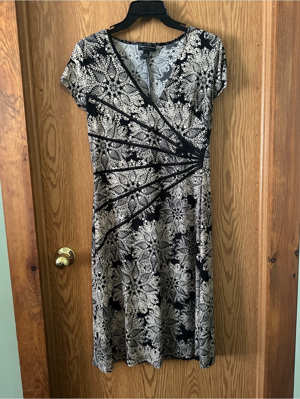 connected apparel Black and Cream Floral Faux-Wrap Midi Dress